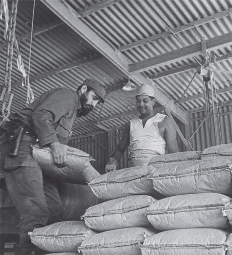 Fidel con los trabajadores